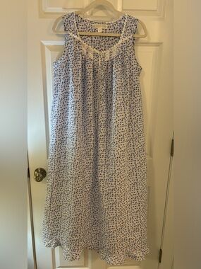 Eileen West 100% Cotton White Maxi Gown with Blue Floral Print S